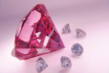 How Does Rare Carat Support Buyers with Its Gemologist Chat Service?