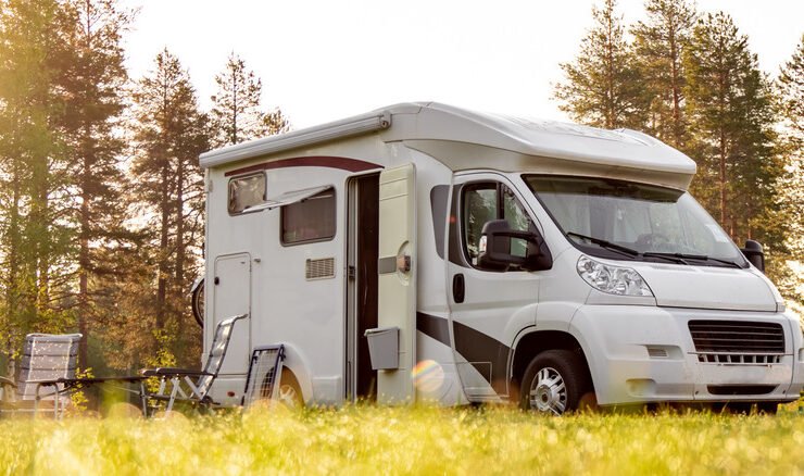 12V Fridge for Your Mobile Lifestyle
