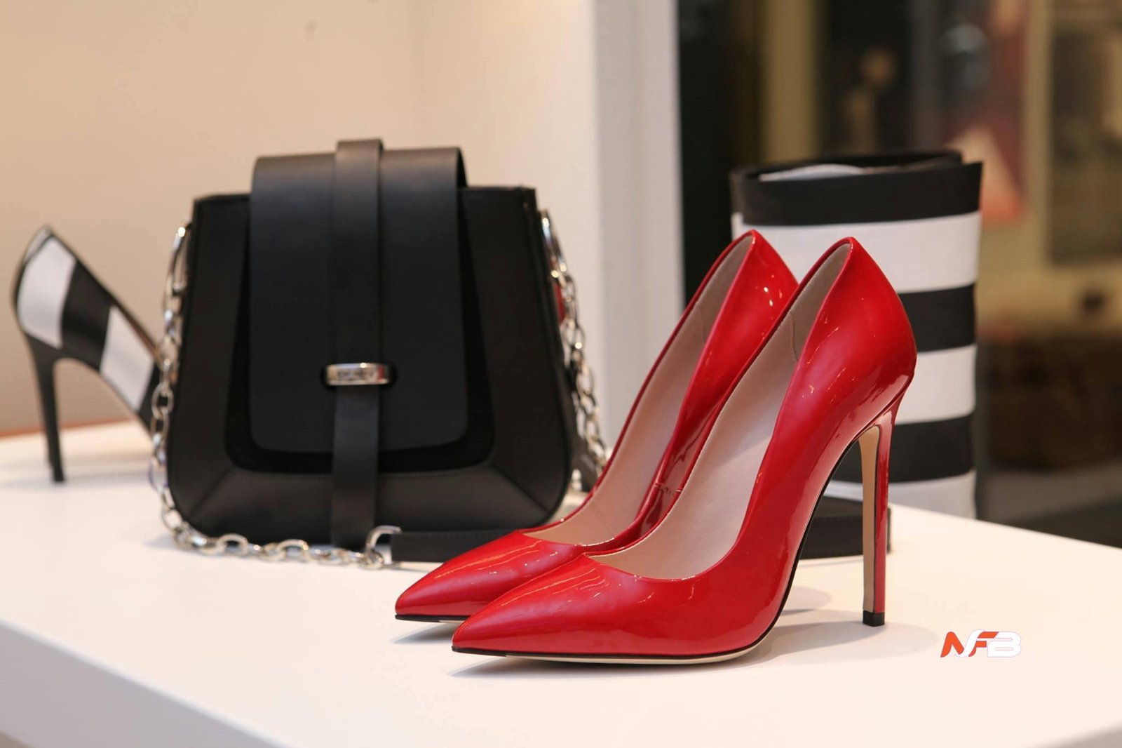 icon fashionista reposts